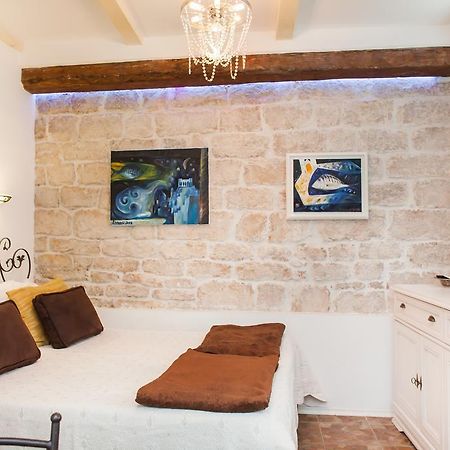 Apartments Laurus Σίμπενικ Εξωτερικό φωτογραφία