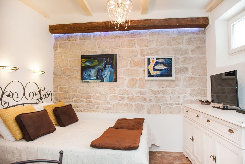 Apartments Laurus Σίμπενικ Εξωτερικό φωτογραφία